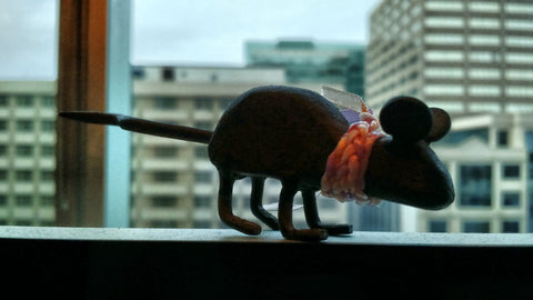 Metal mouse